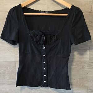 SHEIN Black Short Sleeve Blouse with Button Accents